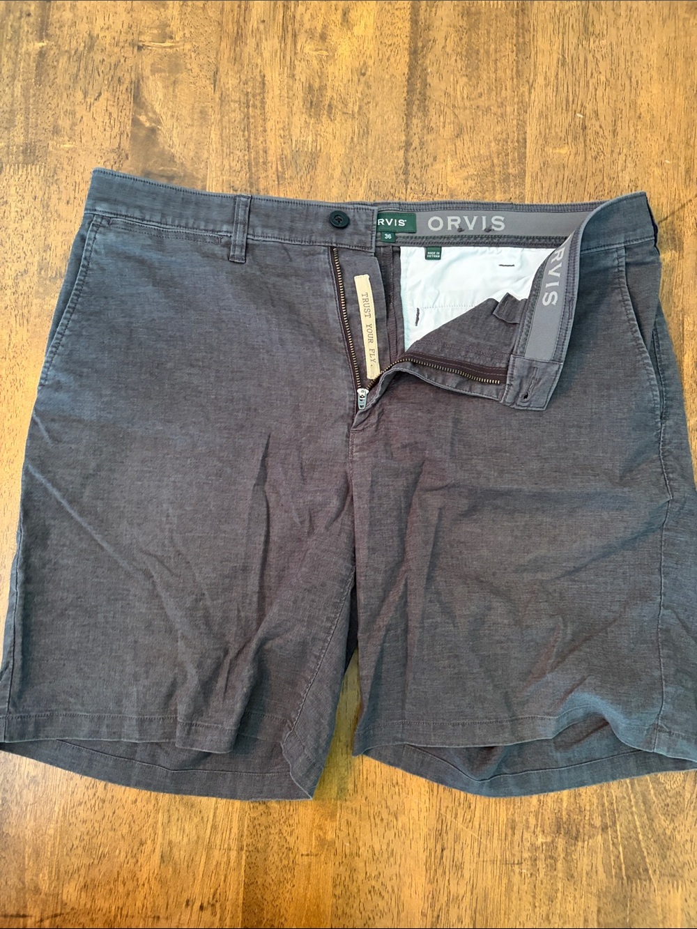 Orvis Men’s Charcoal Flat Front Shorts